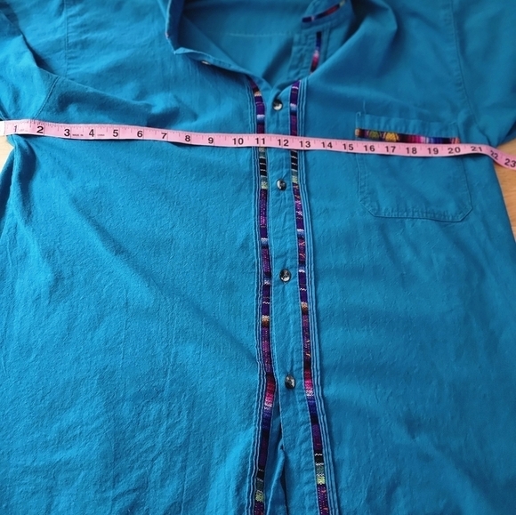 Men's Guayabera Shirt - Picture 6 of 6